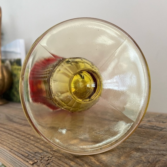 Indiana Glass Footed Vase Honeycomb 1968 Amberina Cadmium glass glows! - Picture 9 of 9